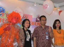 Prelia H. Moenandar, dr. Piprim Basarah Yandarso, dan Meisya Siregar dukung Smart Parents
