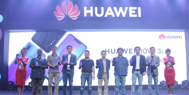Foto : Jajaran BOD Huawei Berserta Mitra Kerja dan Distributor